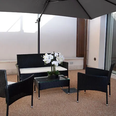 Bed & Breakfast Villino Micol A Due Passi Dal Mare