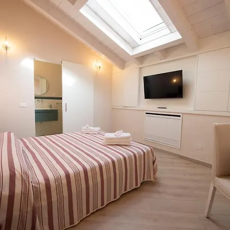 Bed & Breakfast Villino Micol A Due Passi Dal Mare