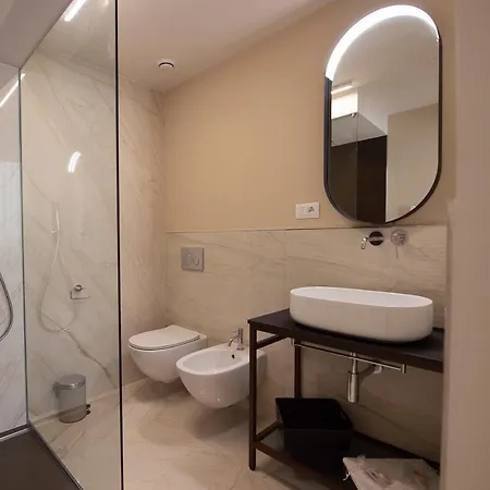 Bed & Breakfast Villino Micol A Due Passi Dal Mare Marina Di Carrara