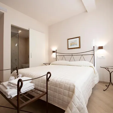 Villino Micol A Due Passi Dal Mare Bed & Breakfast
